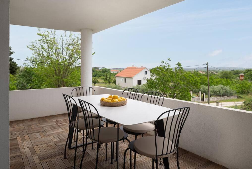 Spacious And Fully Equipped Apartment Near Zadar Smokovic Exterior photo